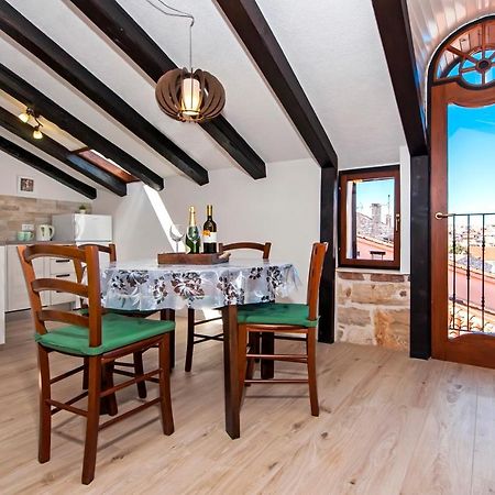 Rovigno Bella Sea View Apartment Bagian luar foto